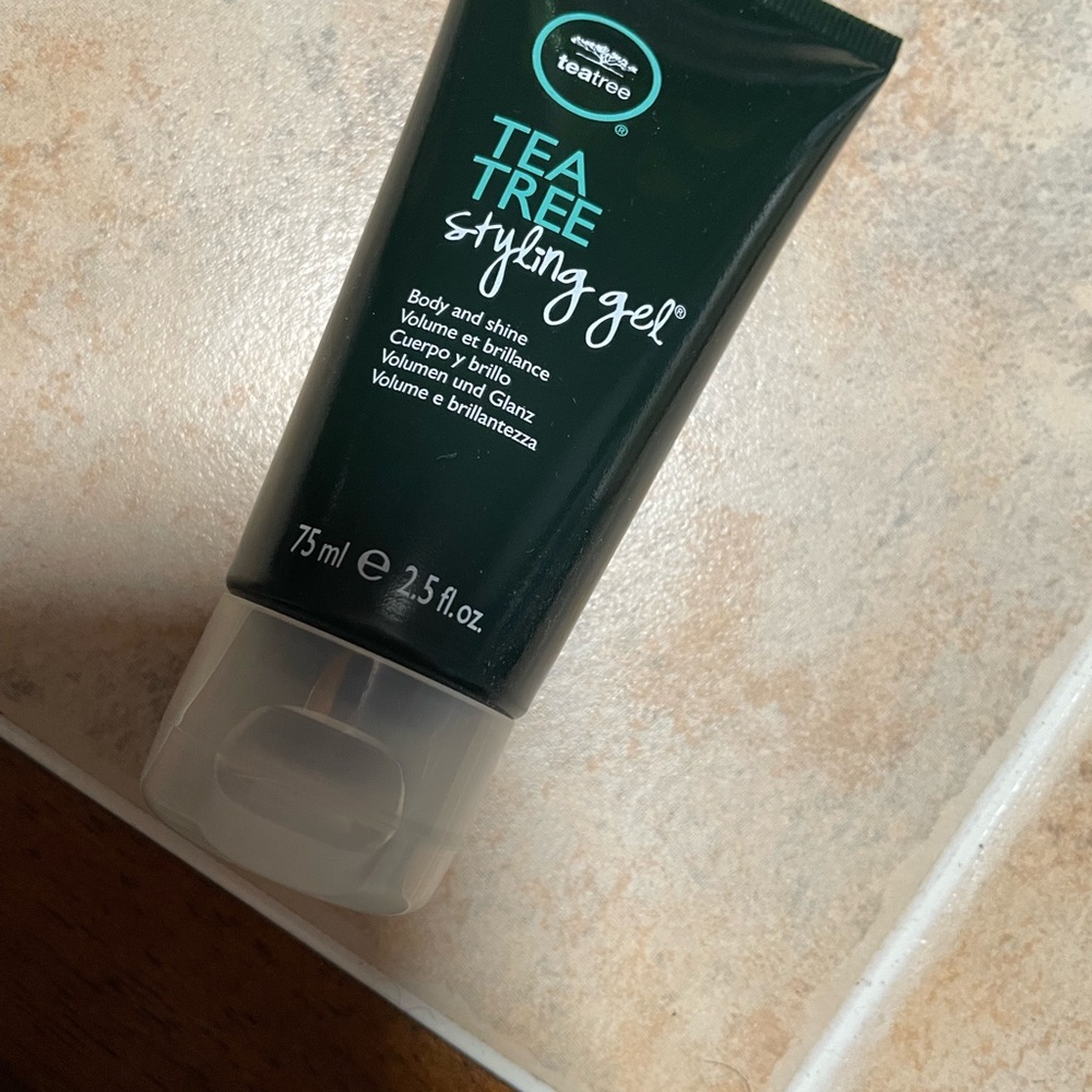 Tea tree styling gel